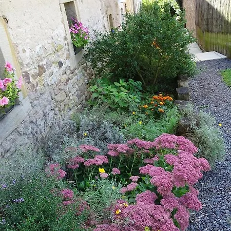 La Halte D'hotes Proche Epinal Bed & Breakfast