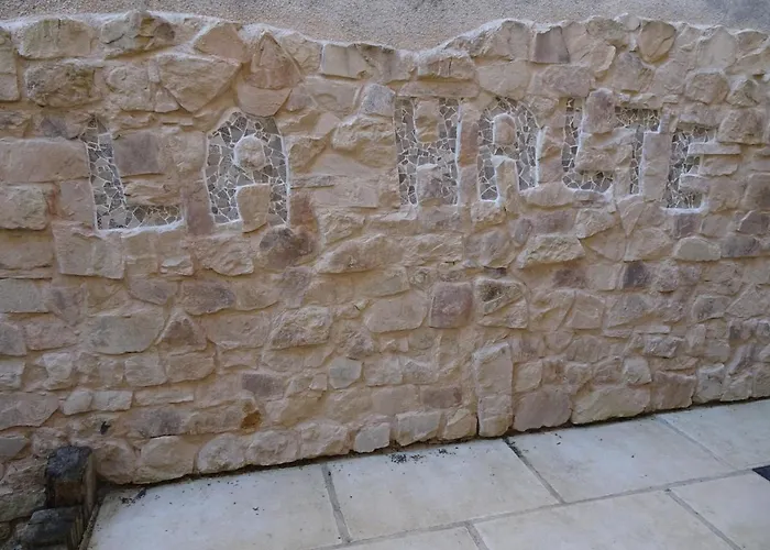 La Halte D'hotes Proche Epinal Bed & Breakfast 3*